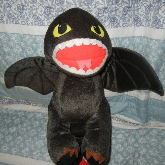 24" Dreamworks How to Train Your Dragon Toothless - Picture 2 of 2
